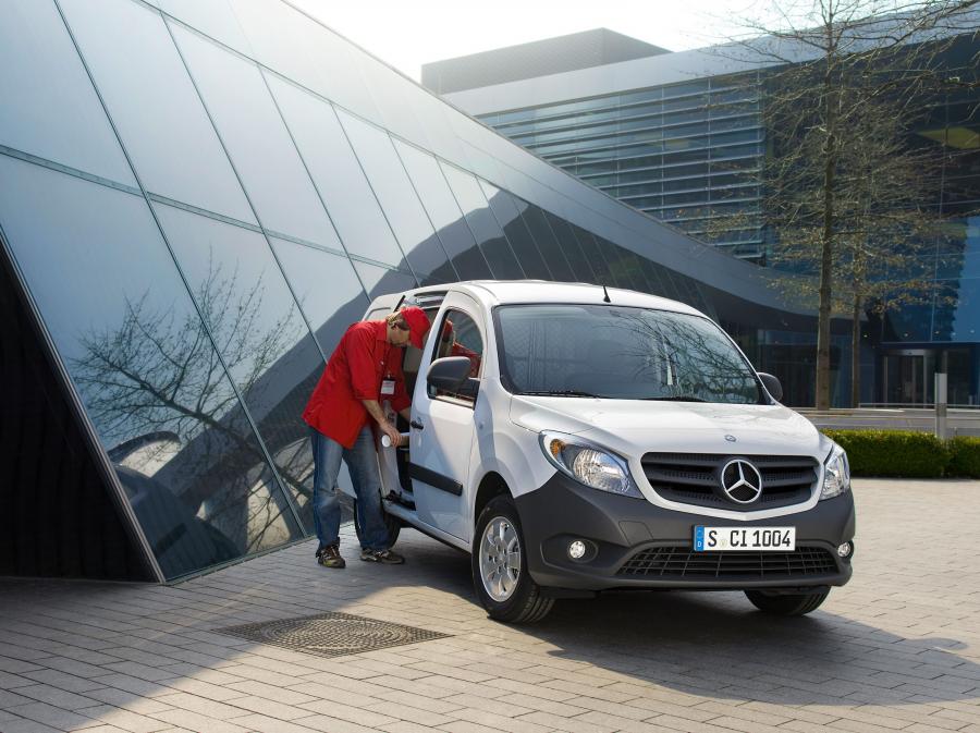  Mercedes-Benz Citan 2012 года  (фото 14 из 26)